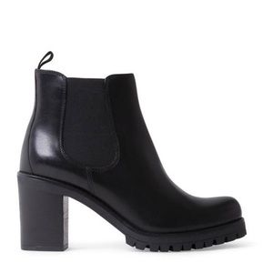 STEVE MADDEN ANKLE LEATHER BOOTIES